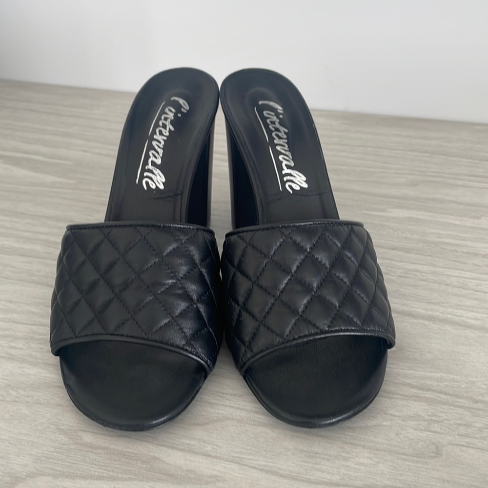 Stunning Lintervalle mule heels